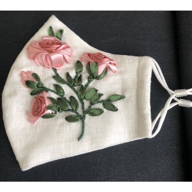 khẩu trang thêu tay vải linen(có nút điều chỉnh)