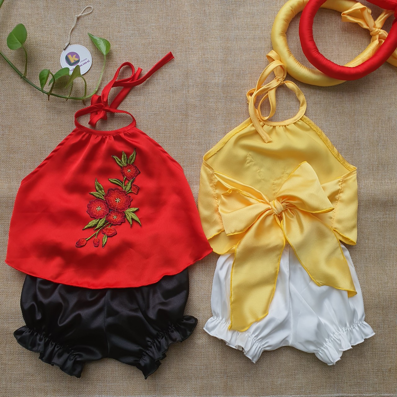 Yếm đào bé gái 3-15kg Lụa Satin mềm kèm mấn