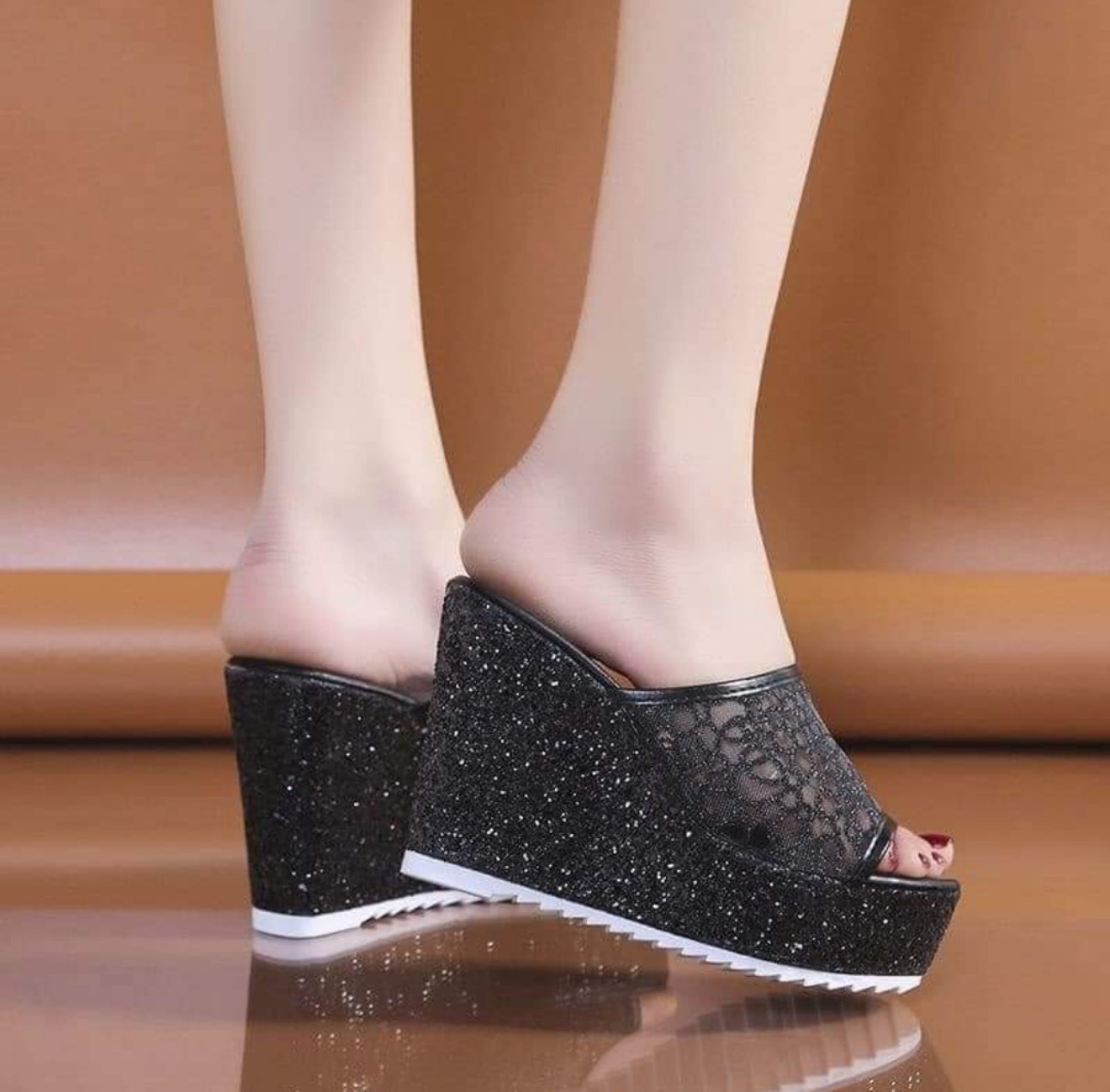 Dép đế xuồng ren 10f