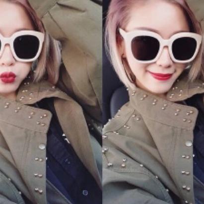 thời trang chữ v mắt mèo hot 2018