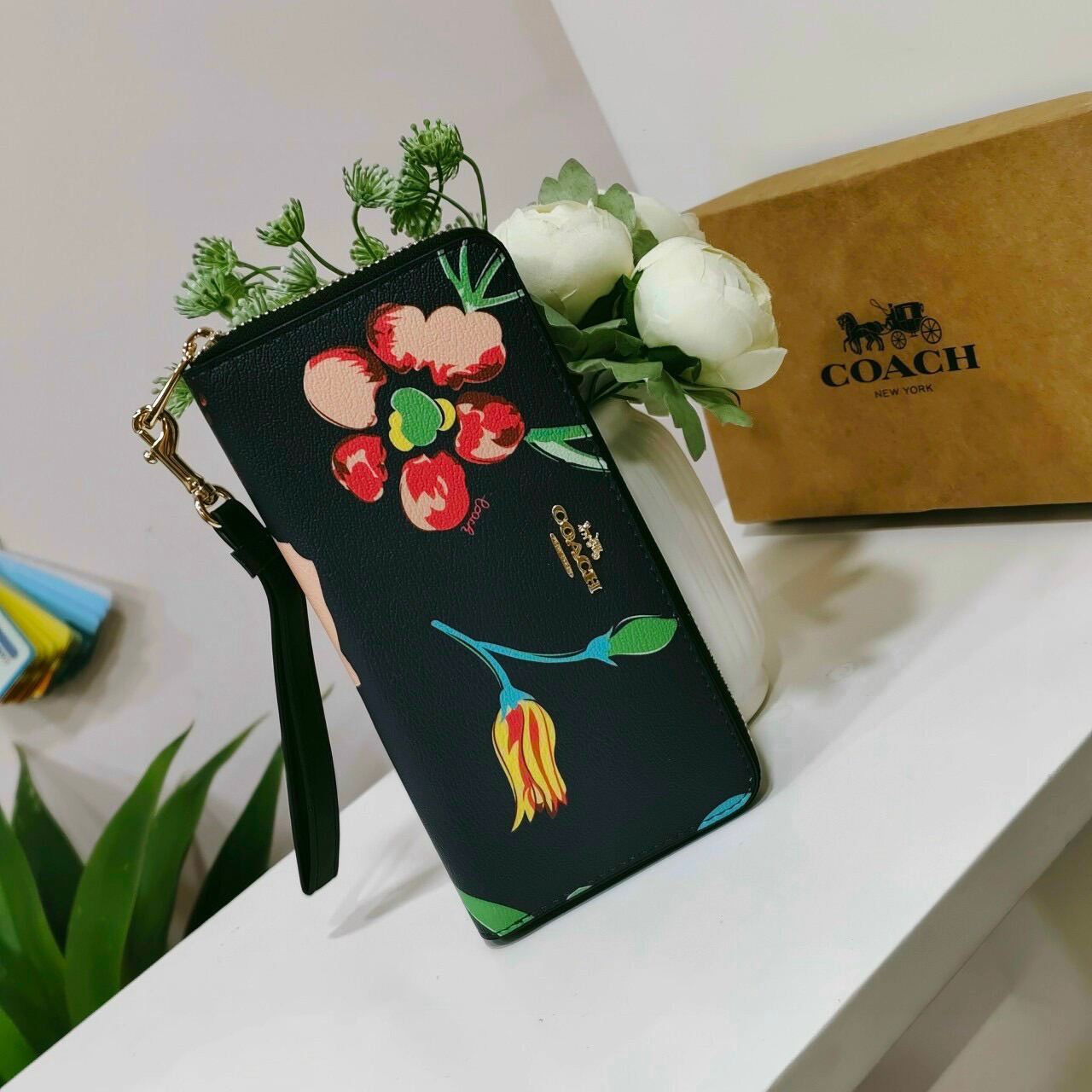 Ví nữ dài Long Zip hoạ tiết hoa