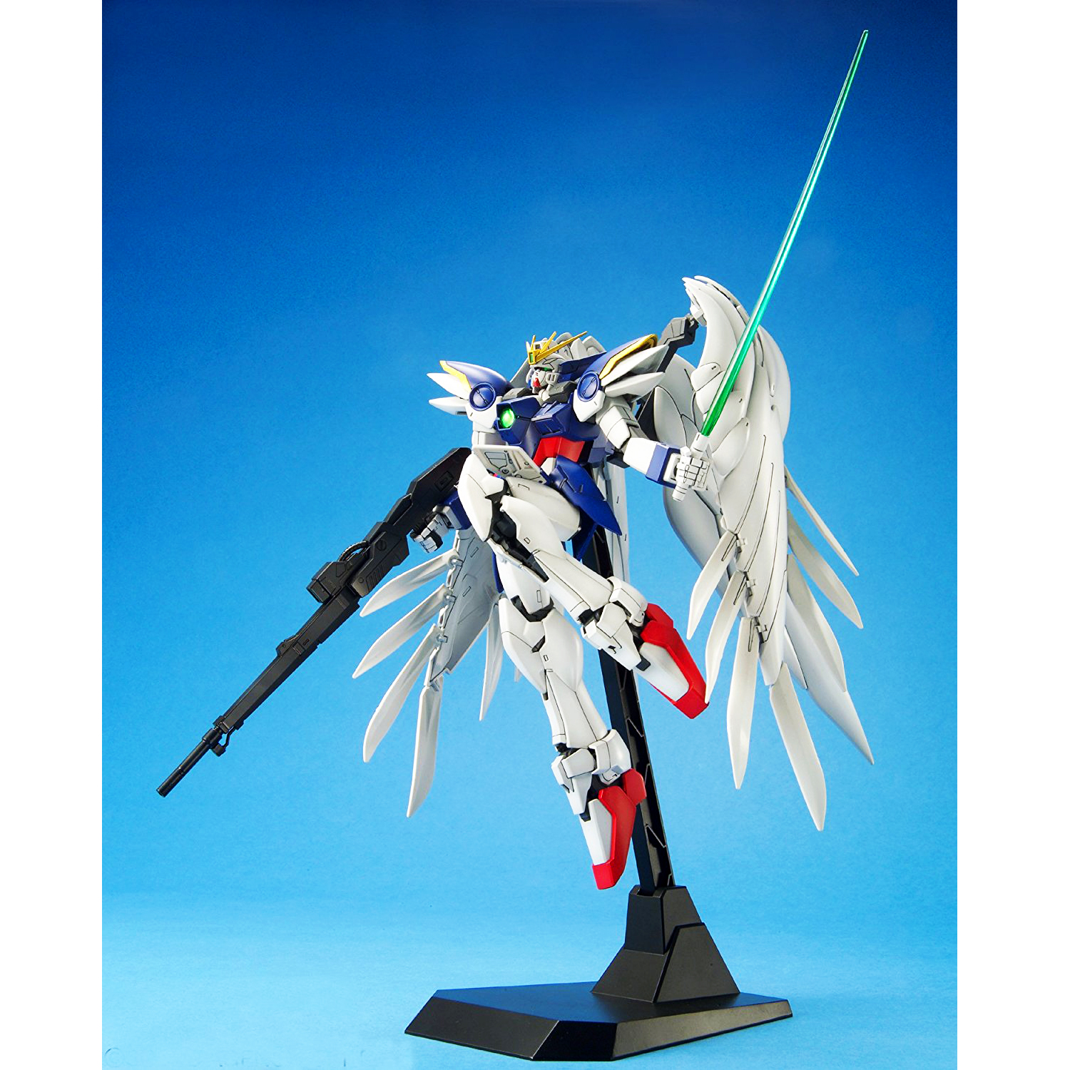 Mô hình lắp ráp Gundam Bandai MG Wing Gundam Zero Custom [GDB]