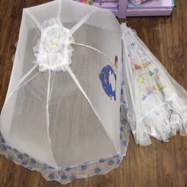 Màn chụp trẻ em Thái Lan