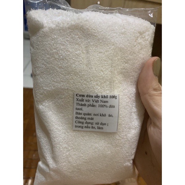 Cơm dừa sợi ClassyFood 100g