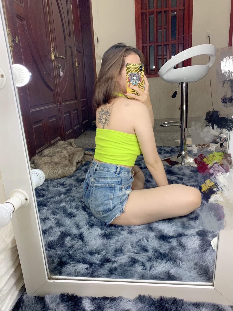 Áo yêm trồng cổ ạ