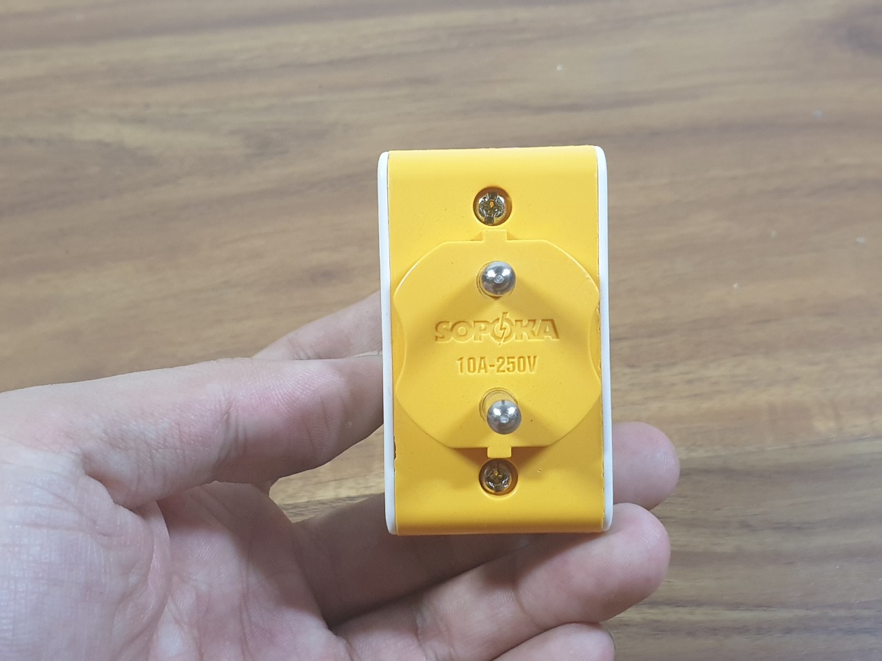 Phích Cắm Ổ Cắm Chia 3 2200W SOPOKA