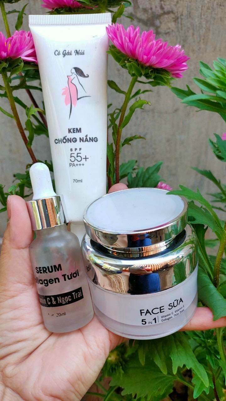 [HCM]KEM CHỐNG NẮNG SPF 55 PA +++