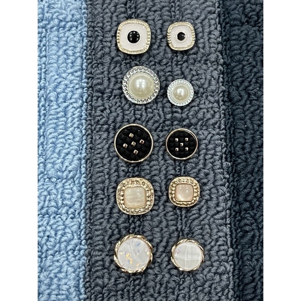 Cúc áo nhựa xịn xò ( set 10 cúc )
