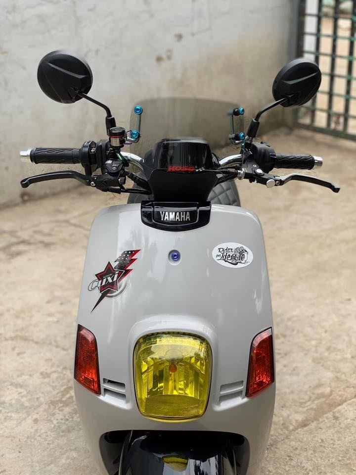 Kính chắn gió Yamaha Cuxxi