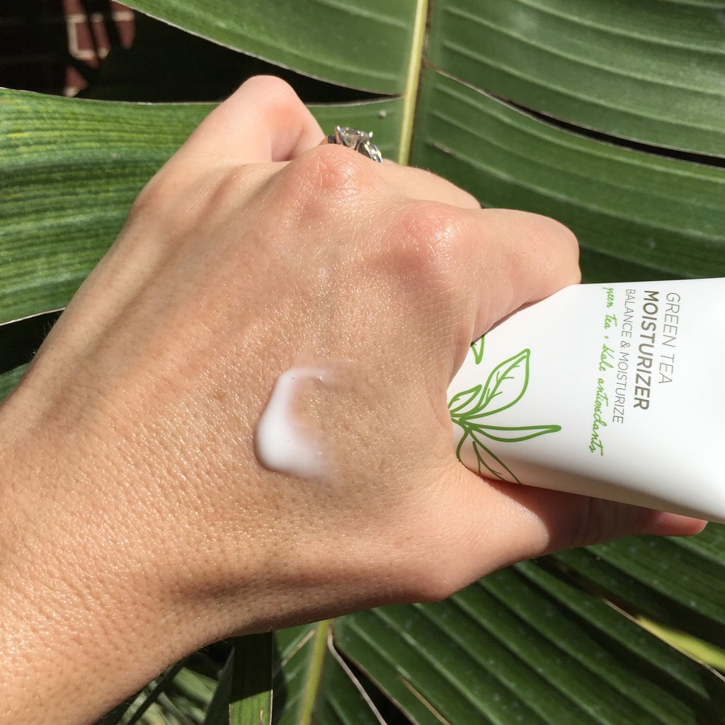 Kem dưỡng Whamisa Green Tea Moisturizer 50ml