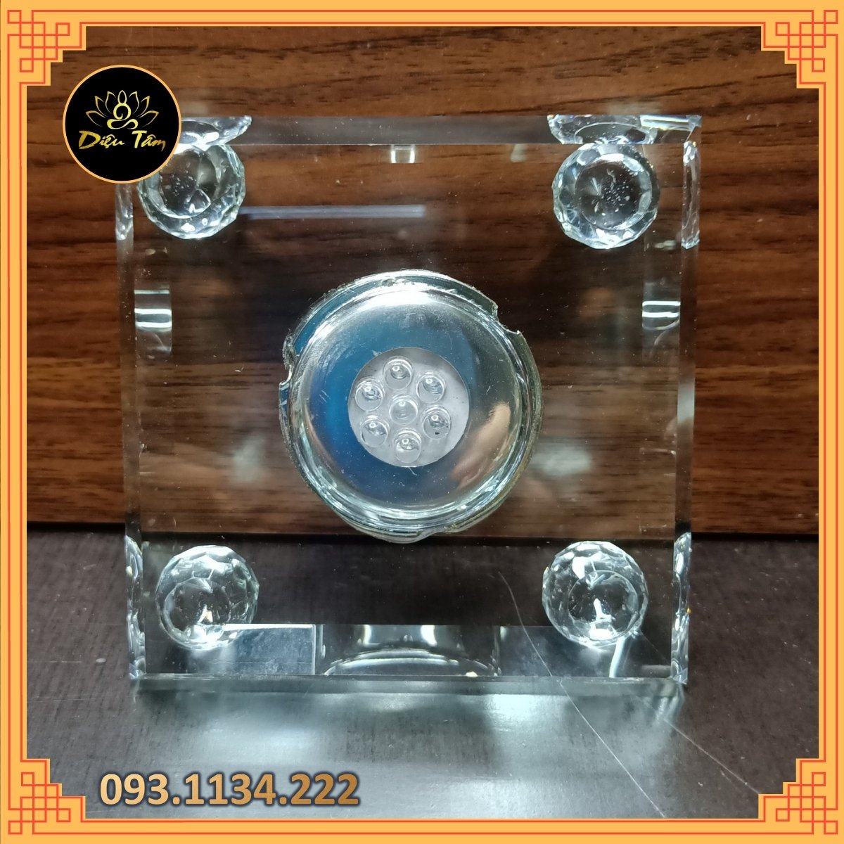Đế đèn led pha lê đổi 7 màu làm sáng tượng trang trí đồ thờ cúng phong thủy