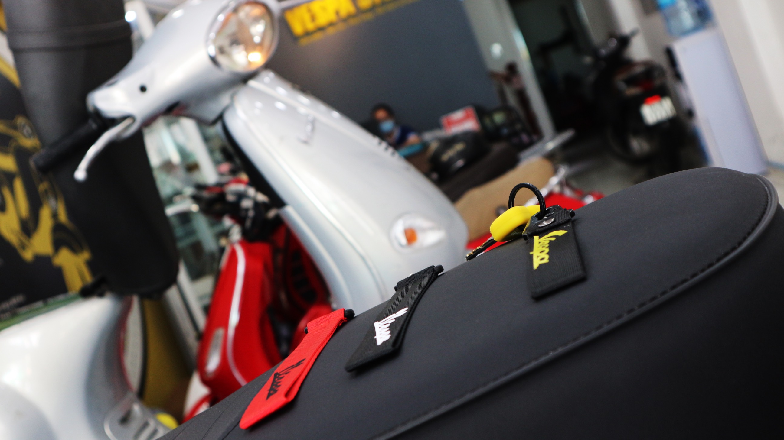 [HCM]MÓC CHÌA KHÓA VẢI XE VESPA