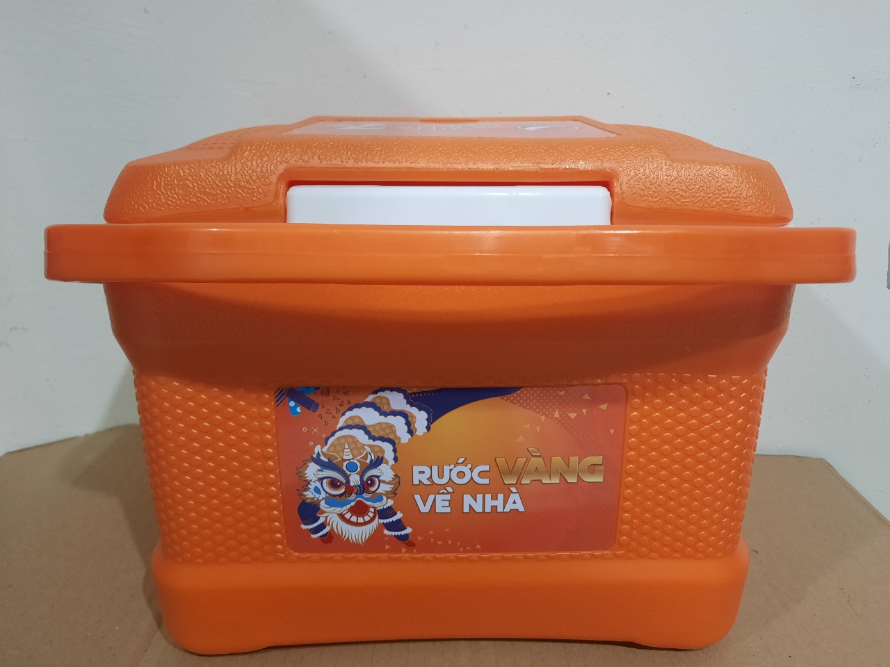 Thùng đá 8 lít nắp liền