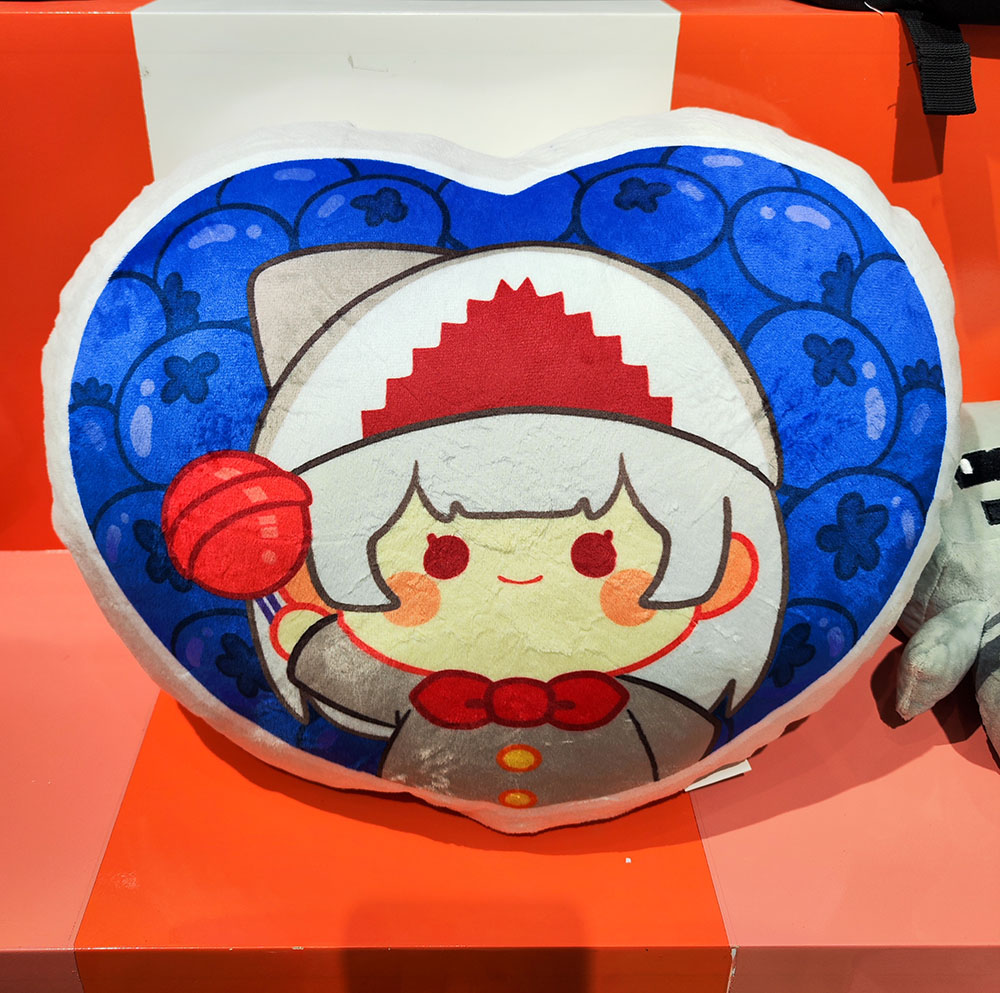 Gối ôm Sammy hình trái tim chất liệu nhug lạnh, kích thước 45cm x 35cm, mềm mịn, không xù lông