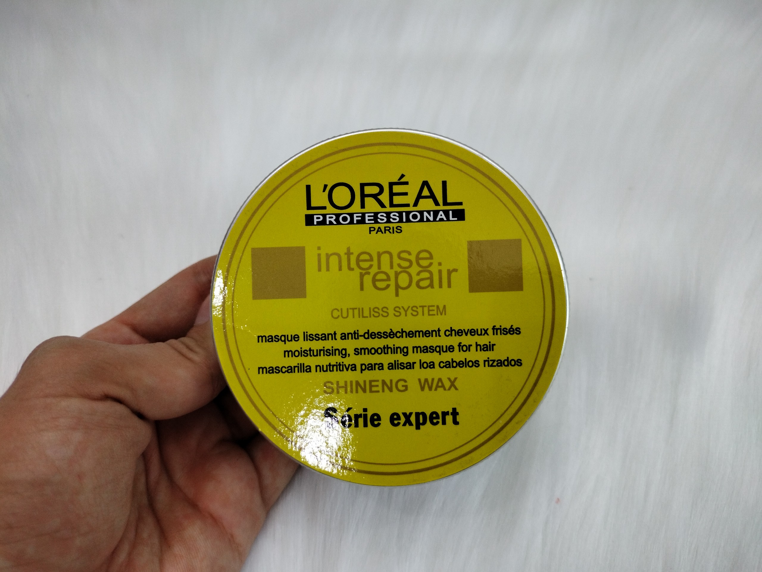 Wax Trong giữ nếp tóc tiện lợi Lo+real