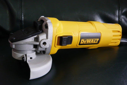 DEWALT Máy mài góc DWE8100S-B1