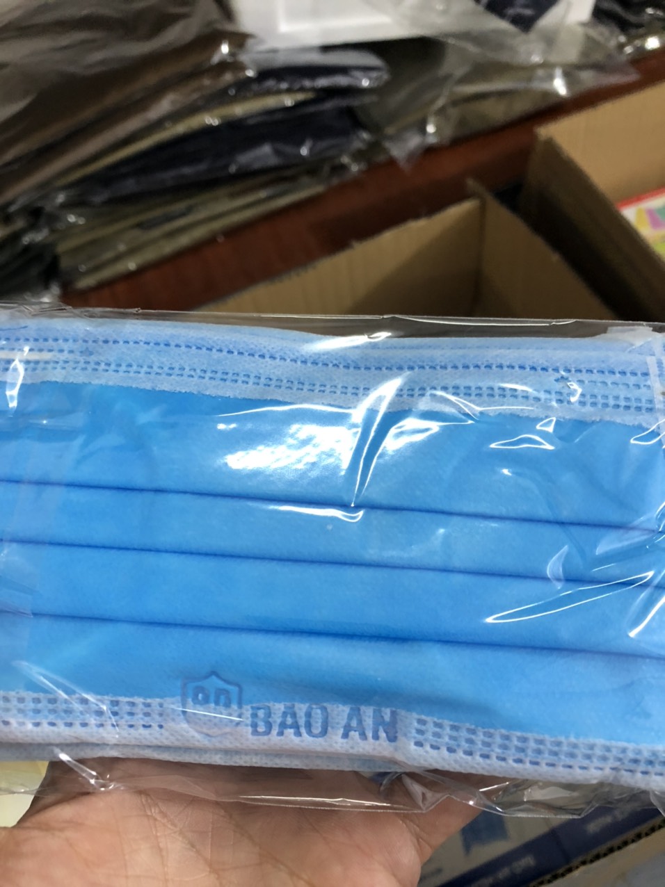 KHẨU TRANG Y TẾ 1 HỘP GỒM 50 CÁI KHÁNG KHUẨN MÀU XANH DƯƠNG HIỆU BẢO AN CÓ LOGOKTYT MÃ HÀNG LOẠI KM111 LS111 N2020