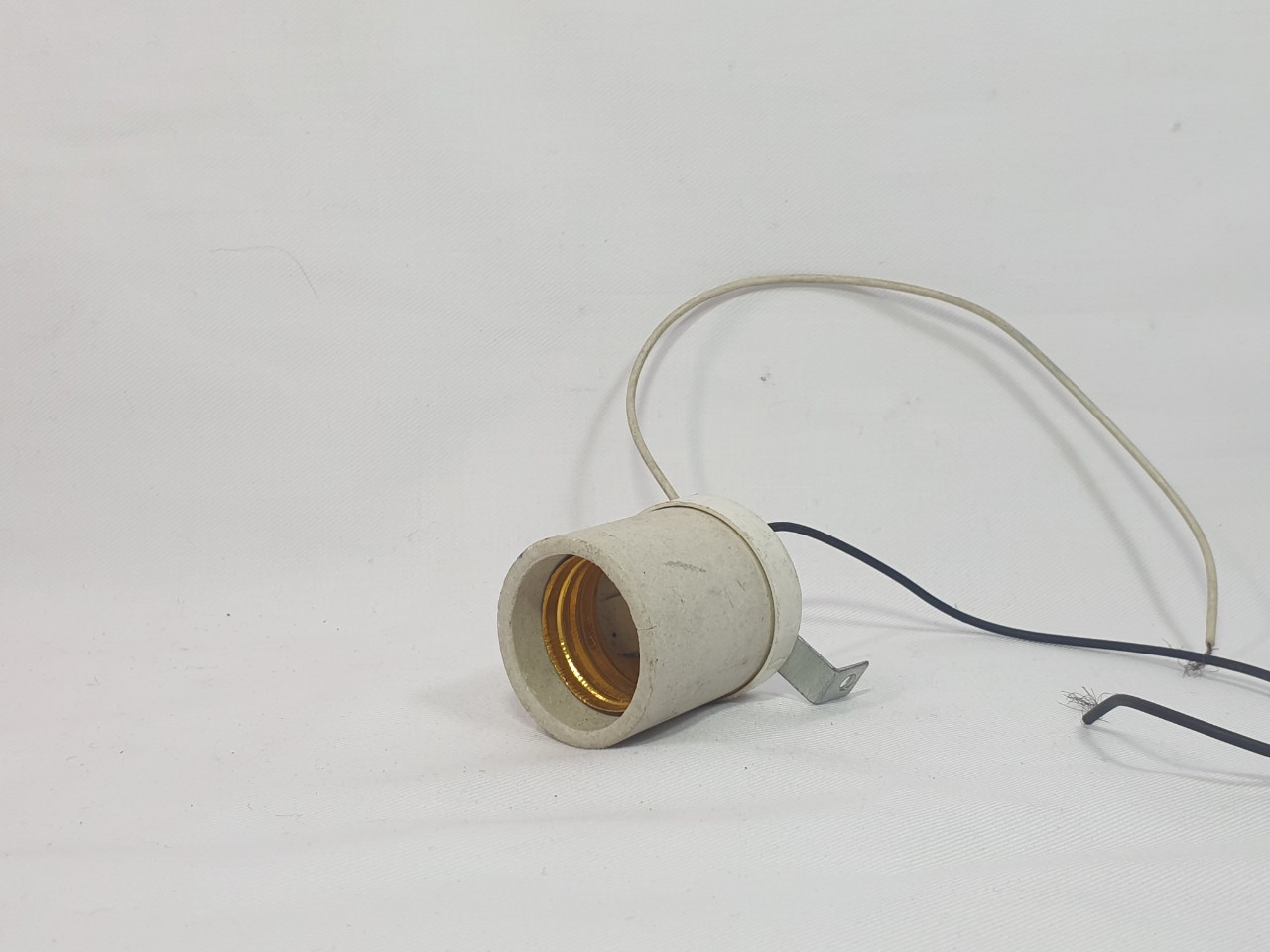 Đuôi đèn sứ E27 đui sứ có dây