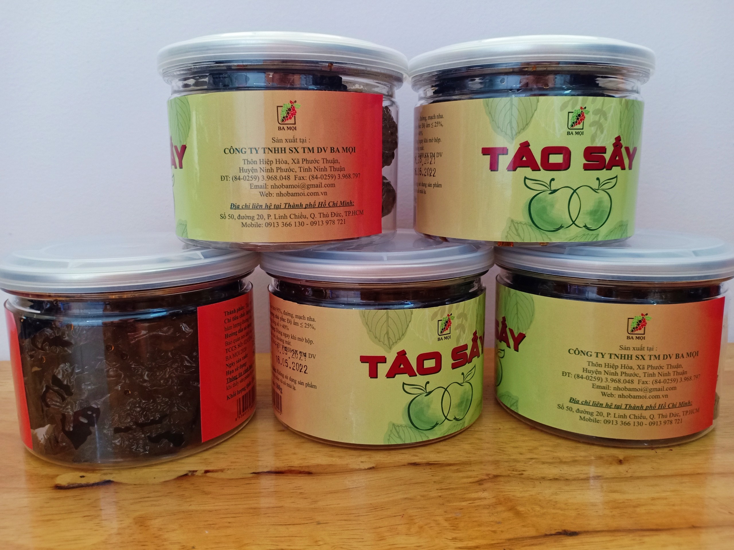 Táo sấy dẻo tách hạt Ba Mọi đặc sản Ninh Thuận ( Hộp nhựa đóng nắp bạc )