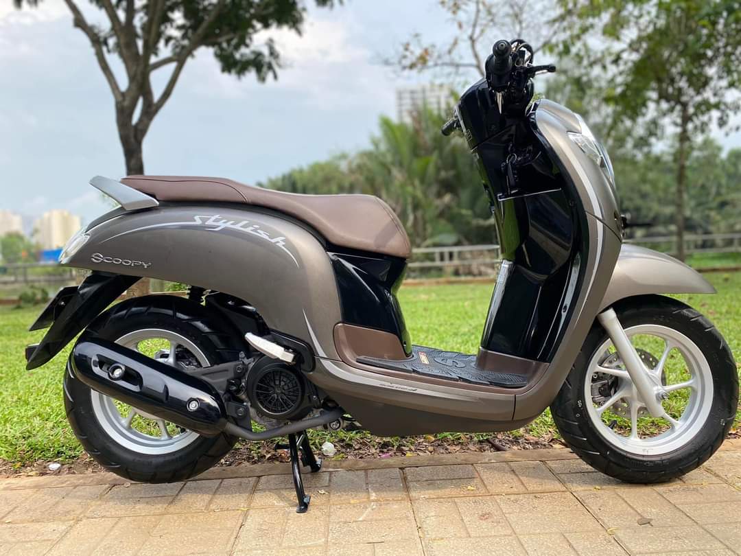 pô e scoopy gắn vision