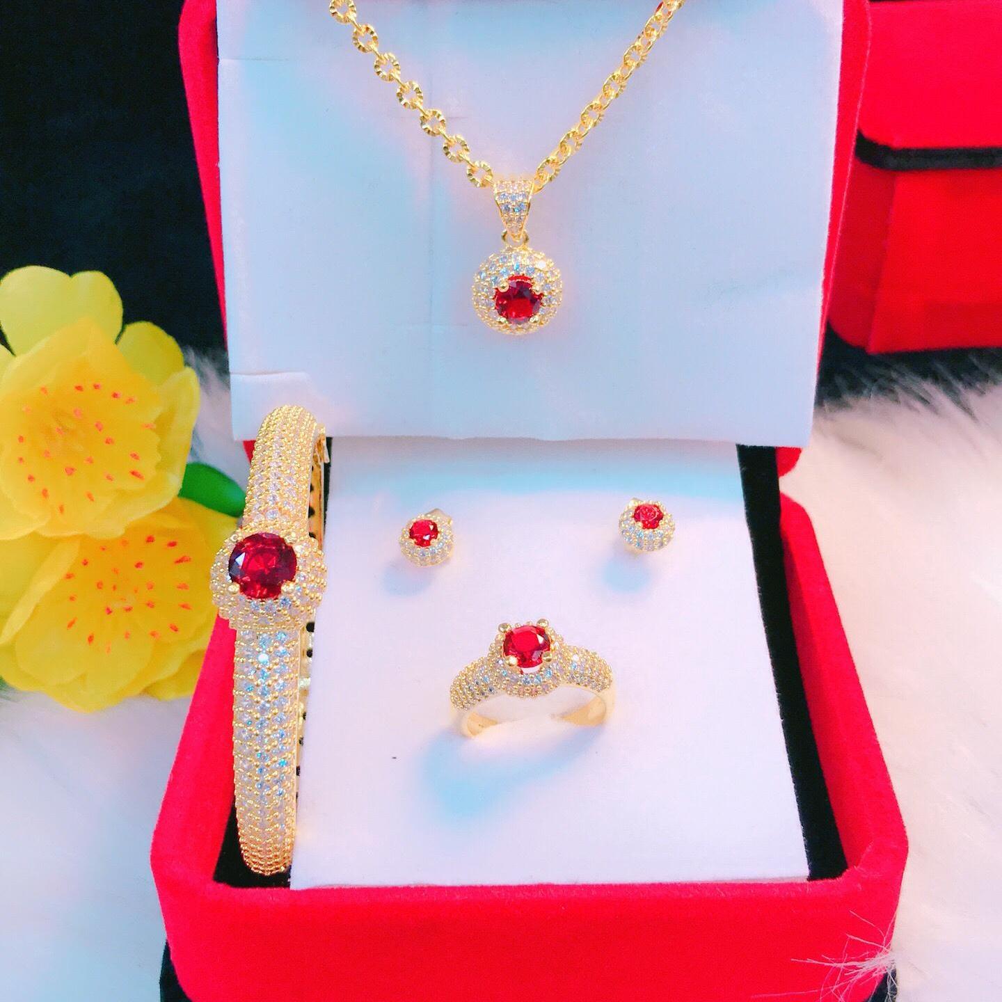Bộ Trang Sức Vàng 18k VB417041912 Gadoshop (Không Bay Màu Không Đen) - Đeo Đi Đám Cưới Vô Cùng Quý Phái