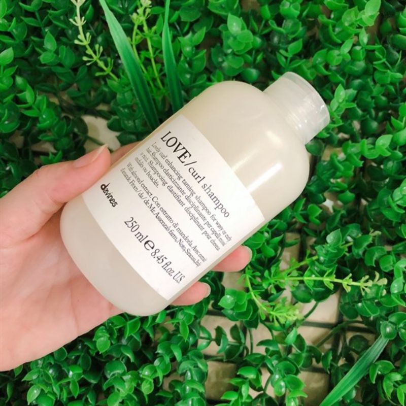 Dầu gội davines love curl dành cho tóc xoăn 250ml .