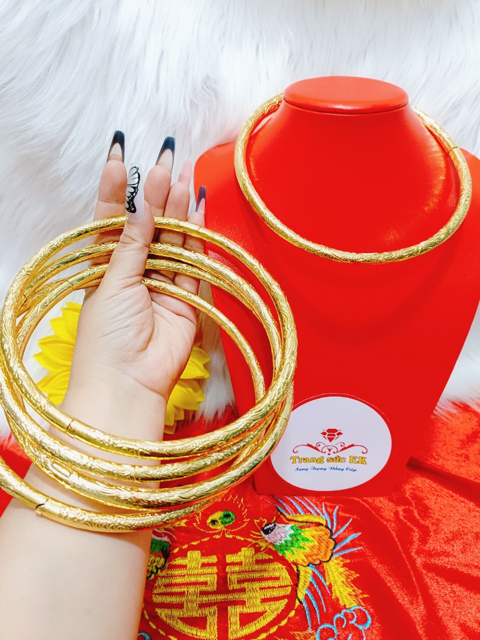 Kiềng cưới chạm long phụng mạ 24.k kèm hộp nhung EK507