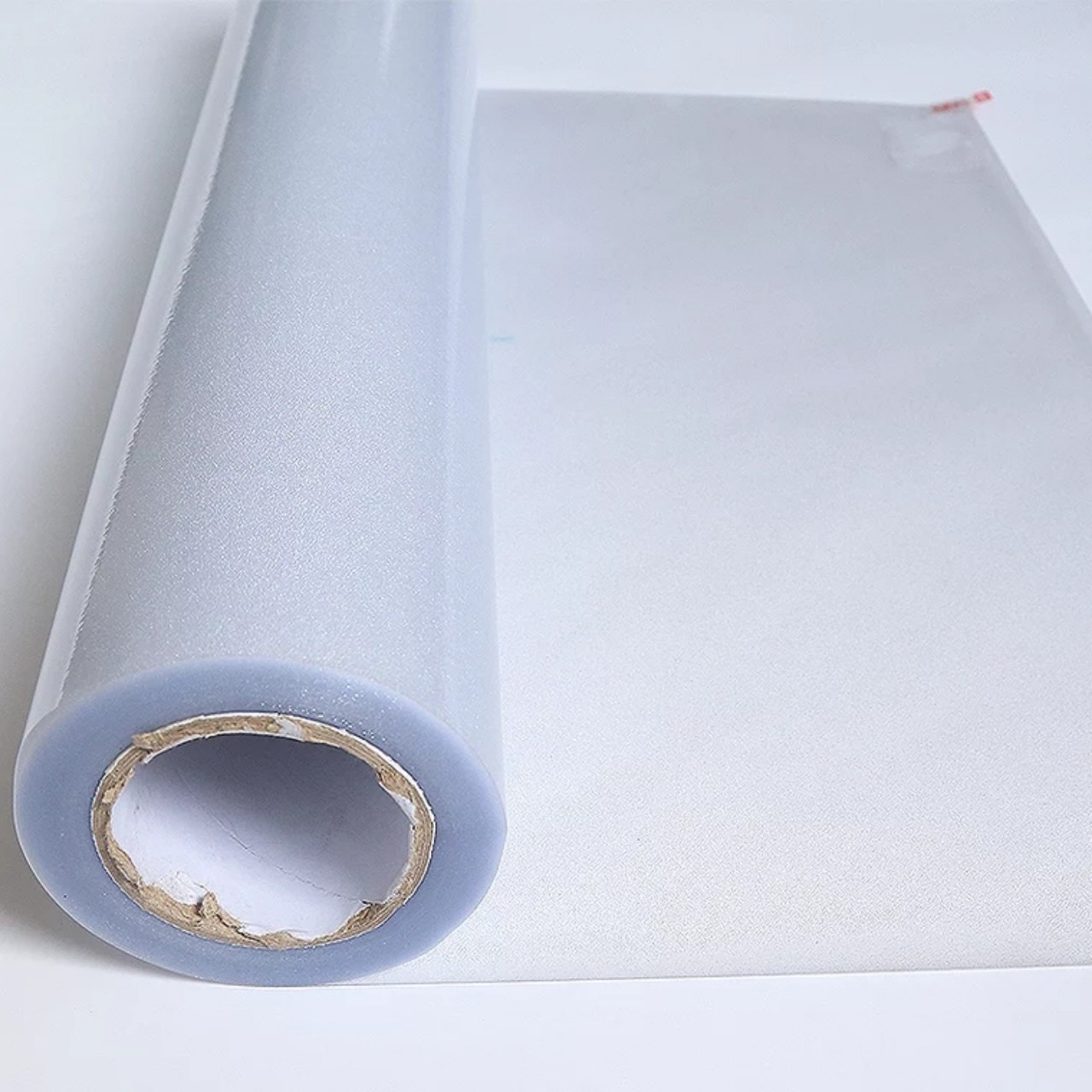 [HCM]Cuộn 5M x 60cm rộng Decal PVC dán kính mờ (có sẵn keo) - Mờ Cát P008