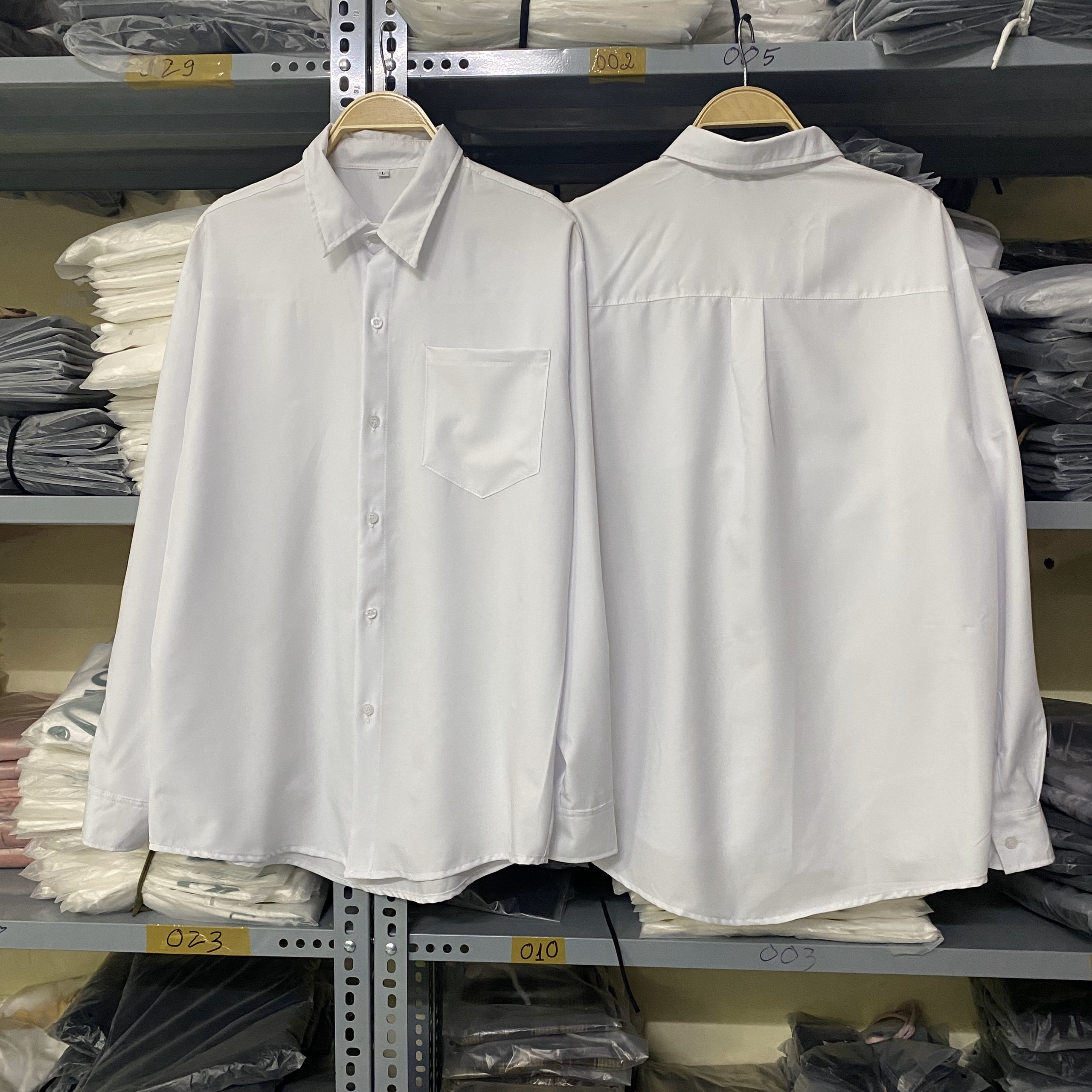 [HCM]Áo Sơ Mi Trắng Tay Dài Túi Basic Phong Cách Unisex BC047