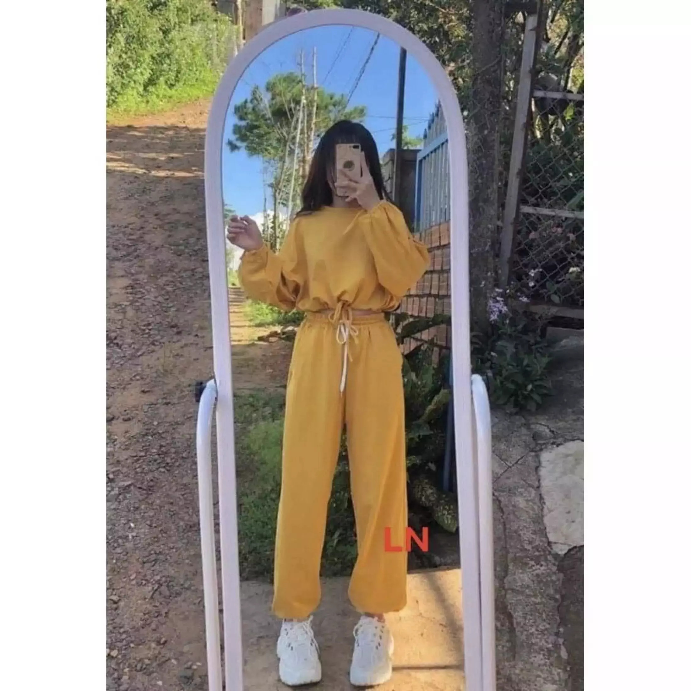 SÉT BỘ CROP TOP RÚT EO CÁ TÍNH CHO CÁC NÀNG