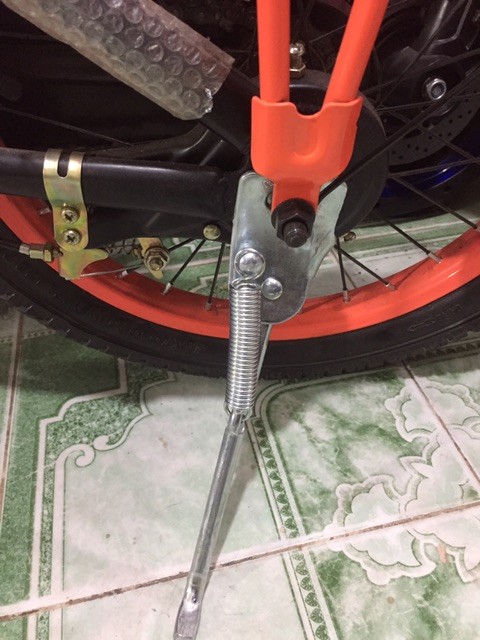 MỘT ĐÔI BÁNH PHỤ XE ĐẠP TRẺ EM