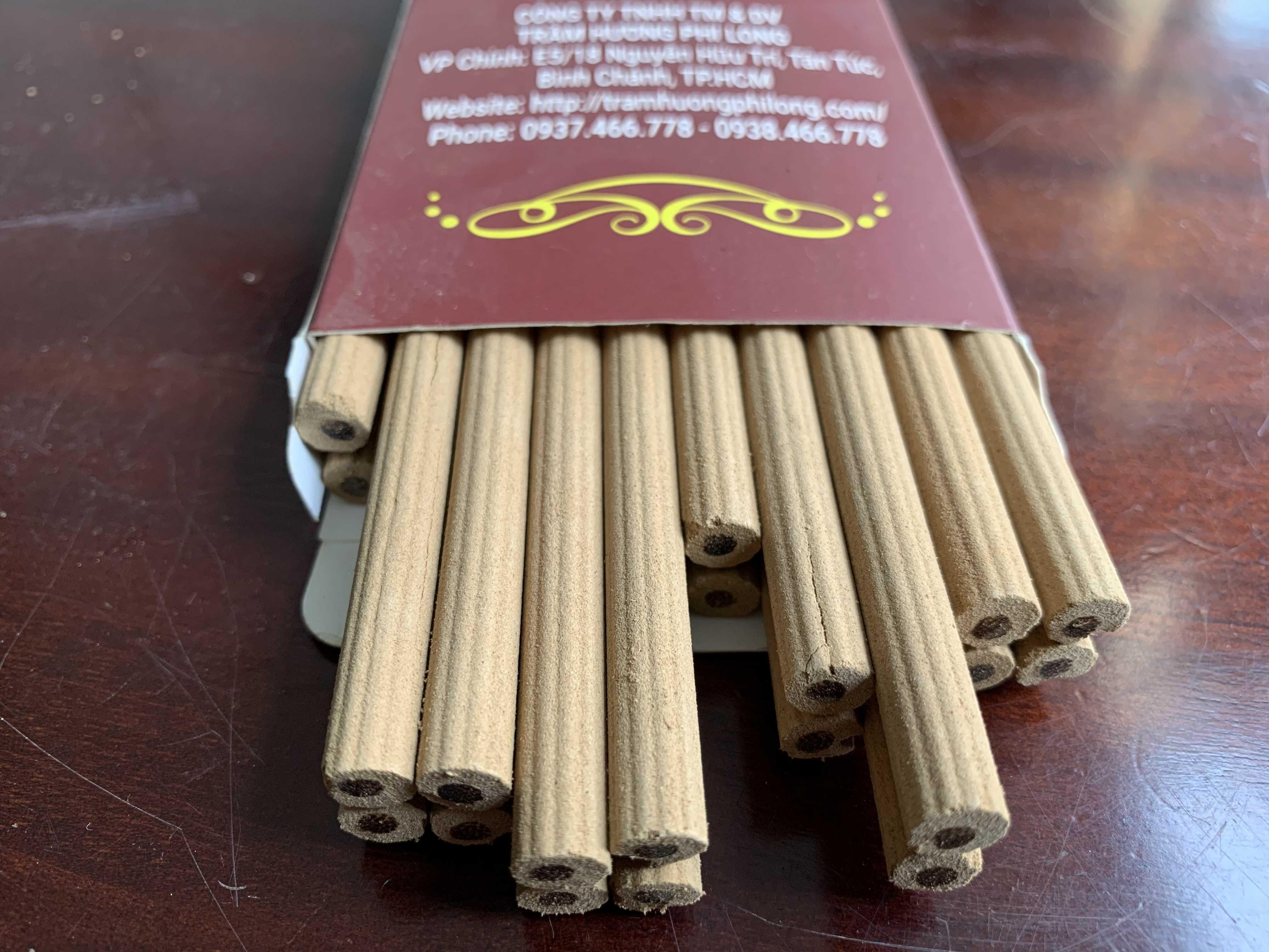 Nhang trầm hương giao thừa Phi Long