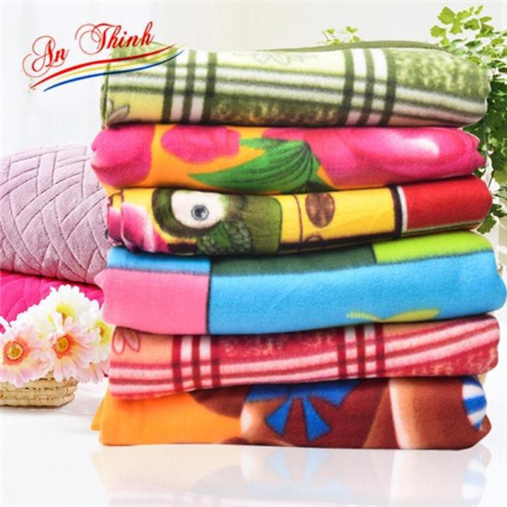 Mền nỉ an thịnh 1,7m x 2,1m họa tiết bắt mắt
