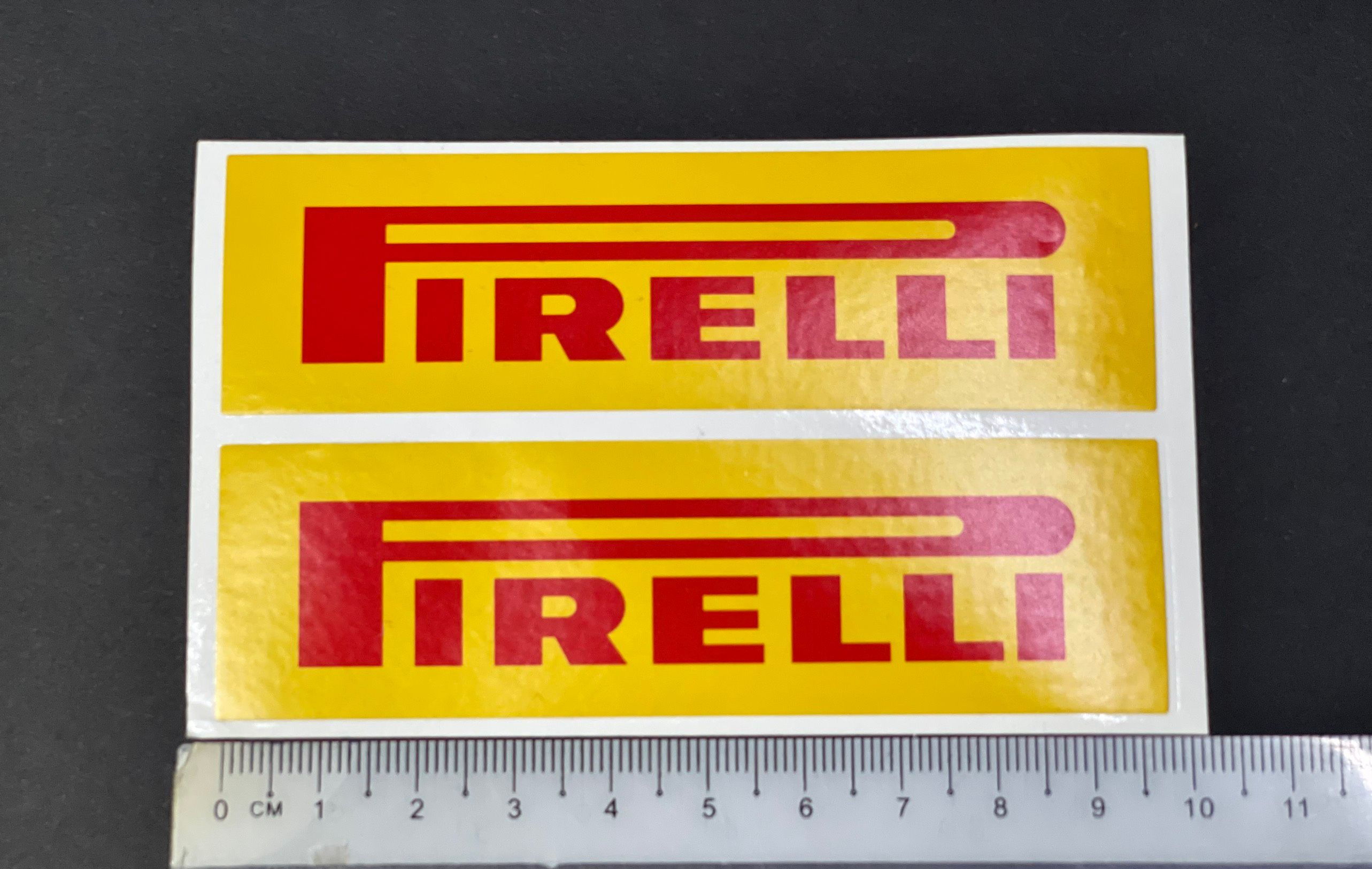 Set 2 tem decal dán xe PIRELLI cỡ nhỏ