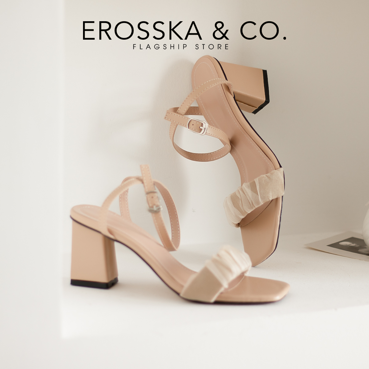 Erosska - Giày sandal cao gót nữ quai nhún phối dây quai mảnh cao 7cm màu đen - EB050