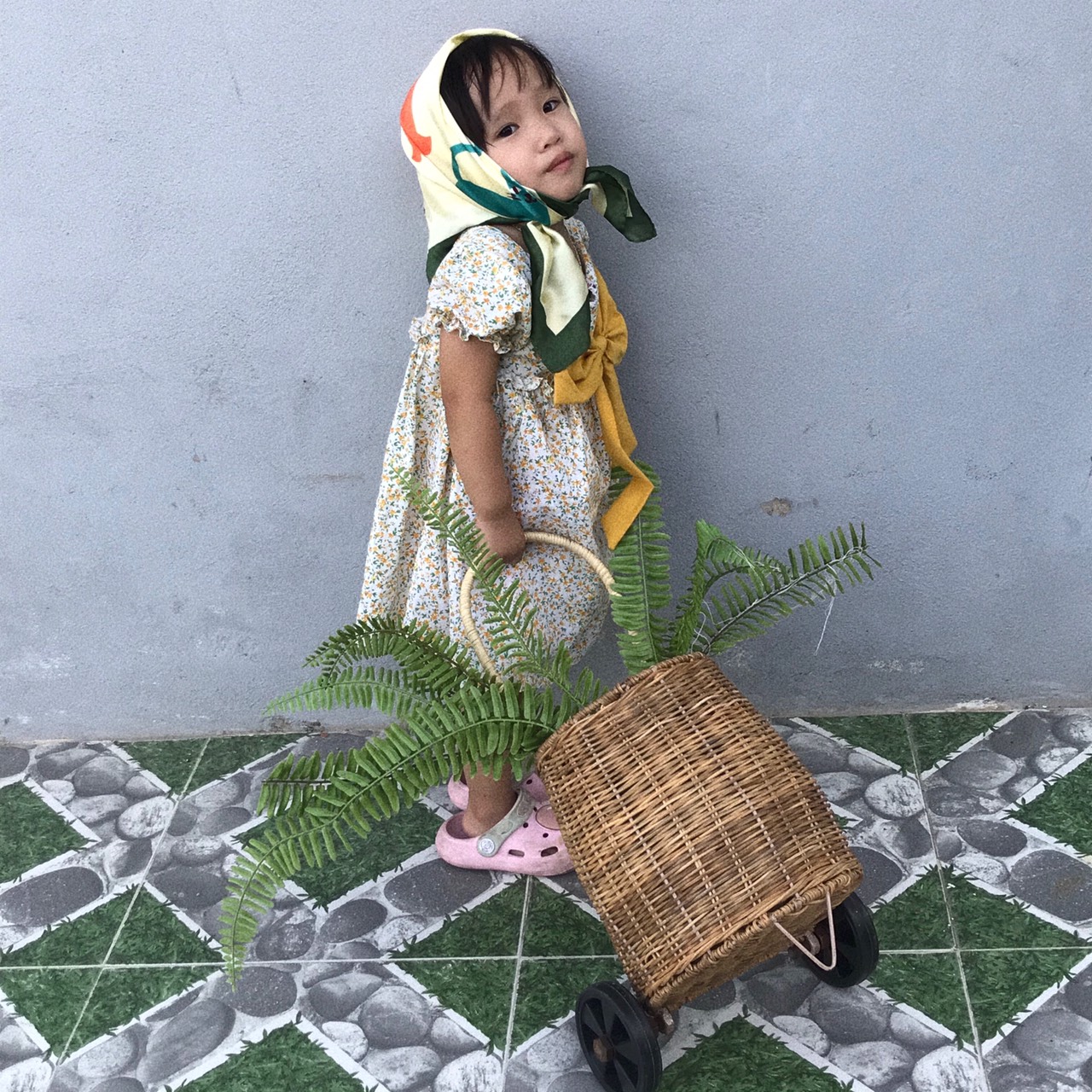 [Hàng Handmade] Xe kéo cho bé LUGGY dành cho chụp hình studio cực xinh, làm bằng mây, kích thước 38 x 25.4 x 74 cm