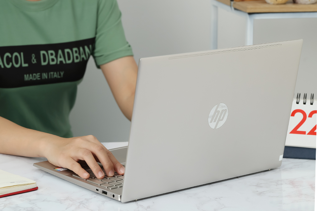 Laptop HP Pavilion 15-eg2088TU 7C0R0PA (Core i7-1260P | 16GB | 512GB | Intel Iris Xe | 15.6 inch FHD | Win 11 | Vàng)