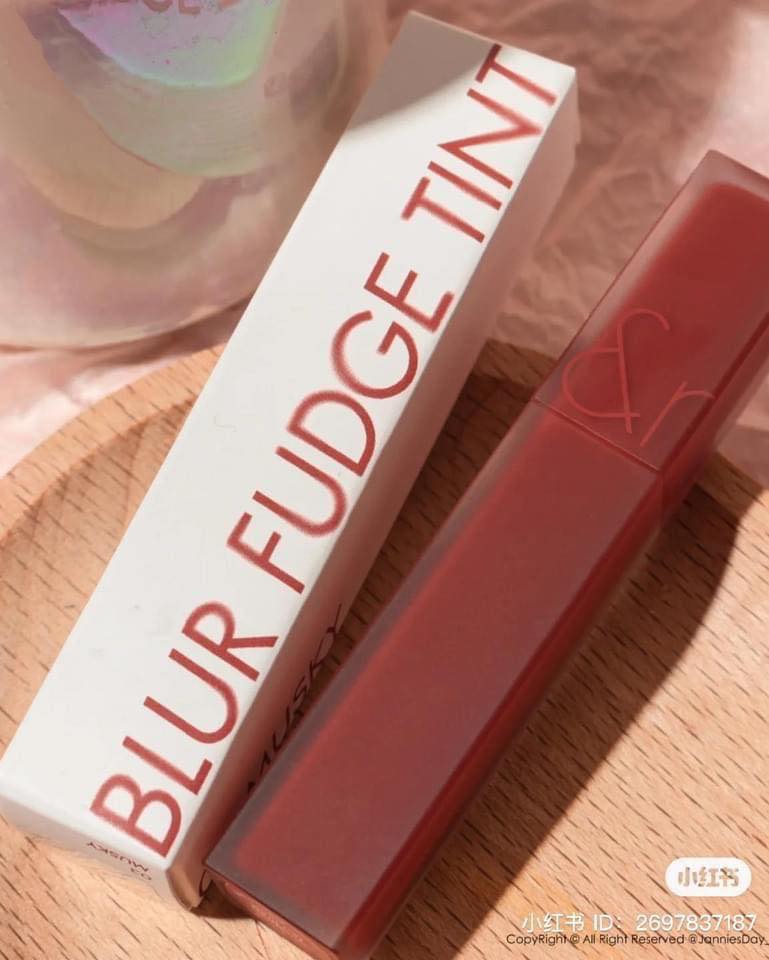 Son kem Romand Blur Fudge Tint