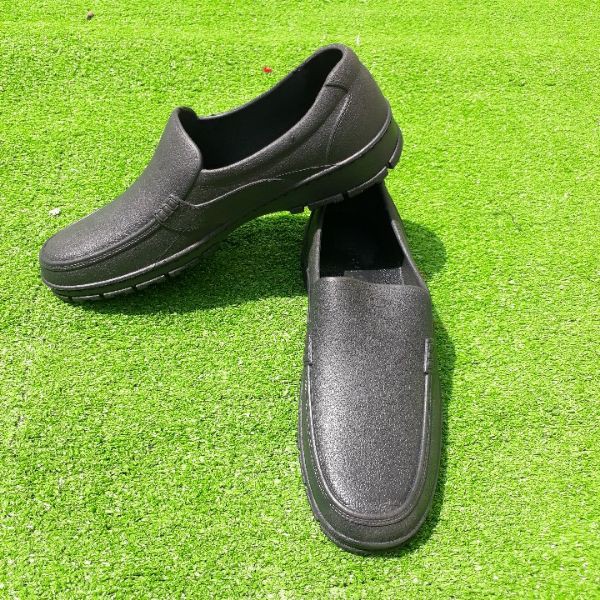 GIÀY NHỰA NAM  M9 SIÊU BỀN