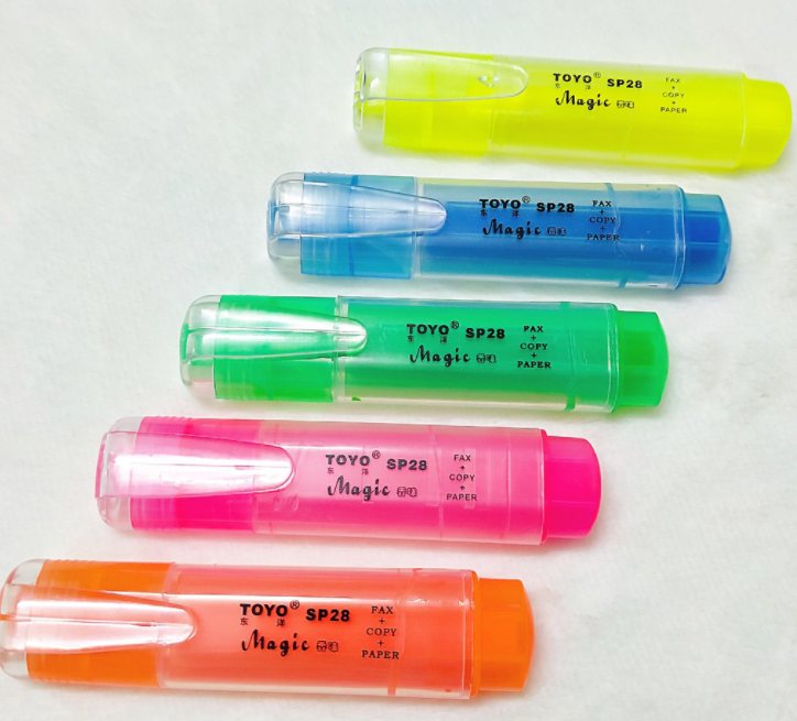 Hộp 10 cây bút dạ quang Toyo