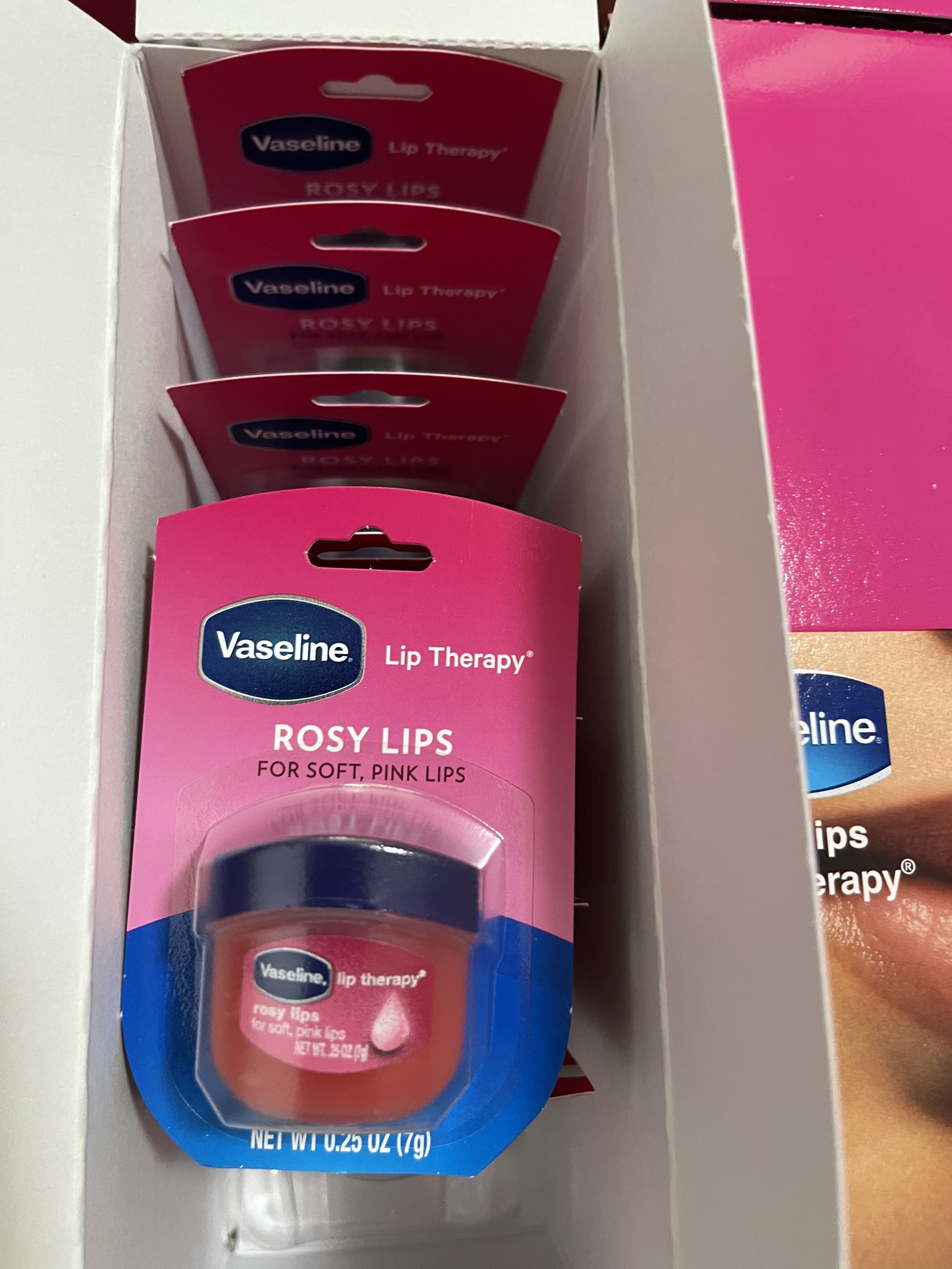 DƯỠNG MÔI VASELINE 7G CỦA MỸ