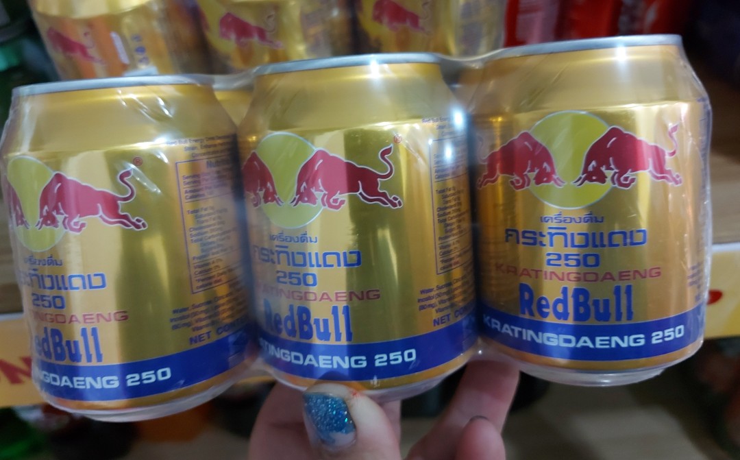 Bò Húc Thái REDBULL (2 lon = 30k )