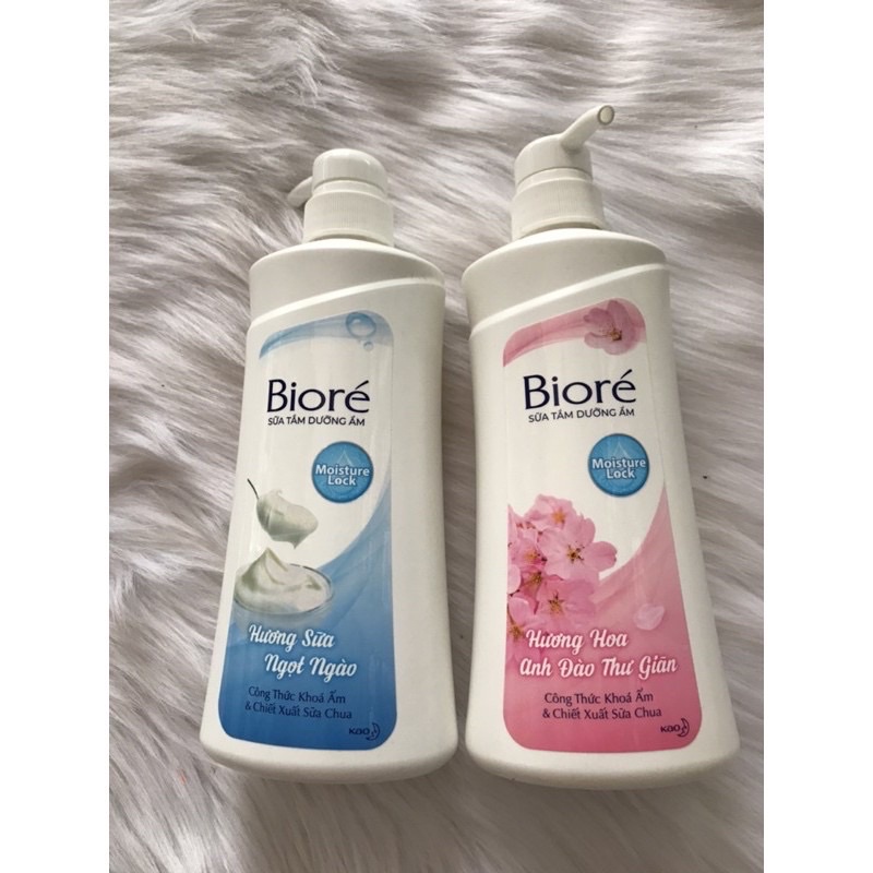 Sữa Tắm Mịn Da Biore 530g