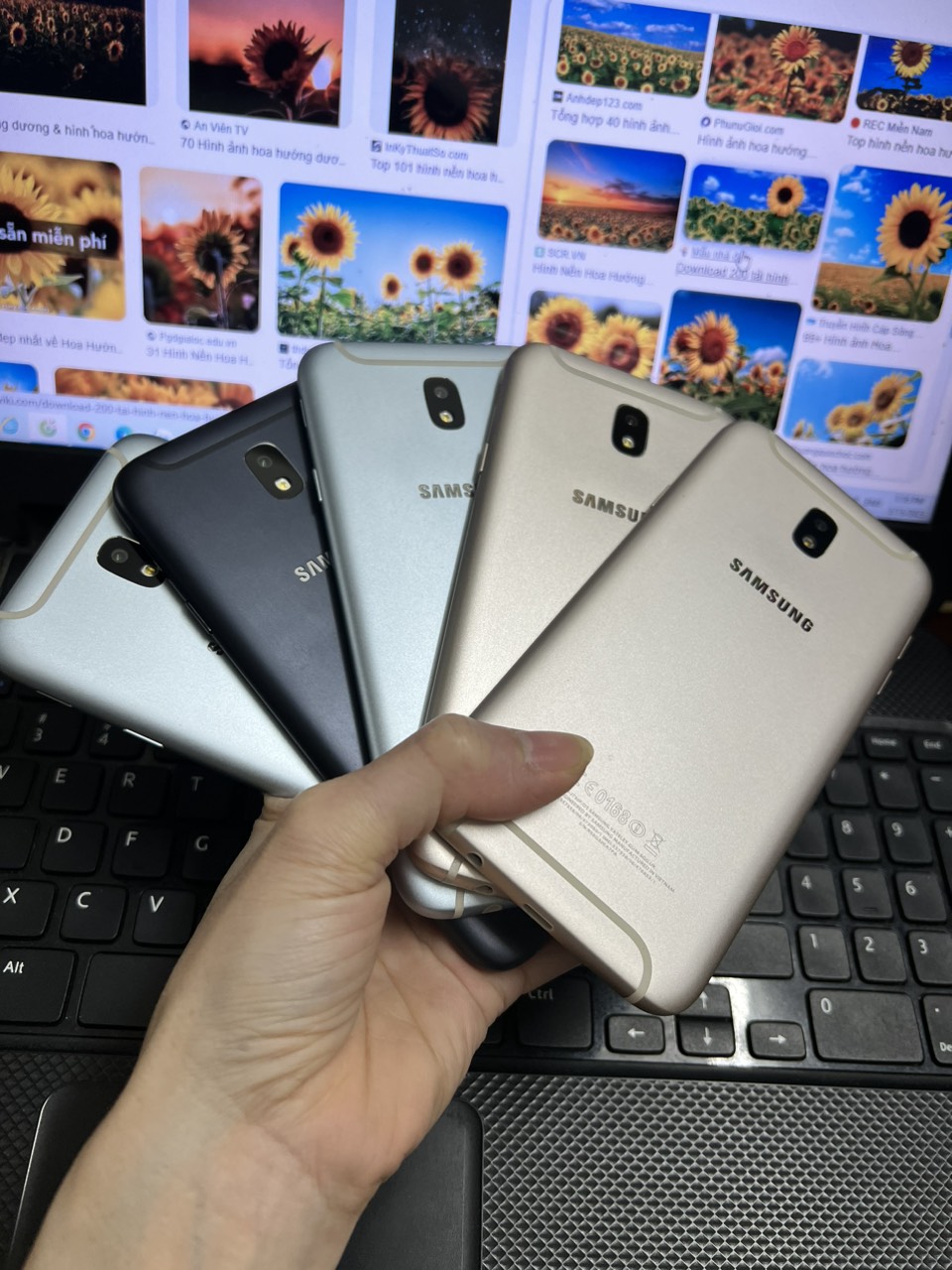Samsung Galaxy J7 Pro 2024 - Bạn đang tìm kiếm một chiếc smartphone đầy đủ tính năng, thiết kế đẹp mắt và giá cả hợp lý? Samsung Galaxy J7 Pro 2024 chính là sự lựa chọn tuyệt vời cho bạn. Với nhiều cải tiến vượt trội, chiếc điện thoại này sẽ đem lại cho bạn trải nghiệm tuyệt vời.