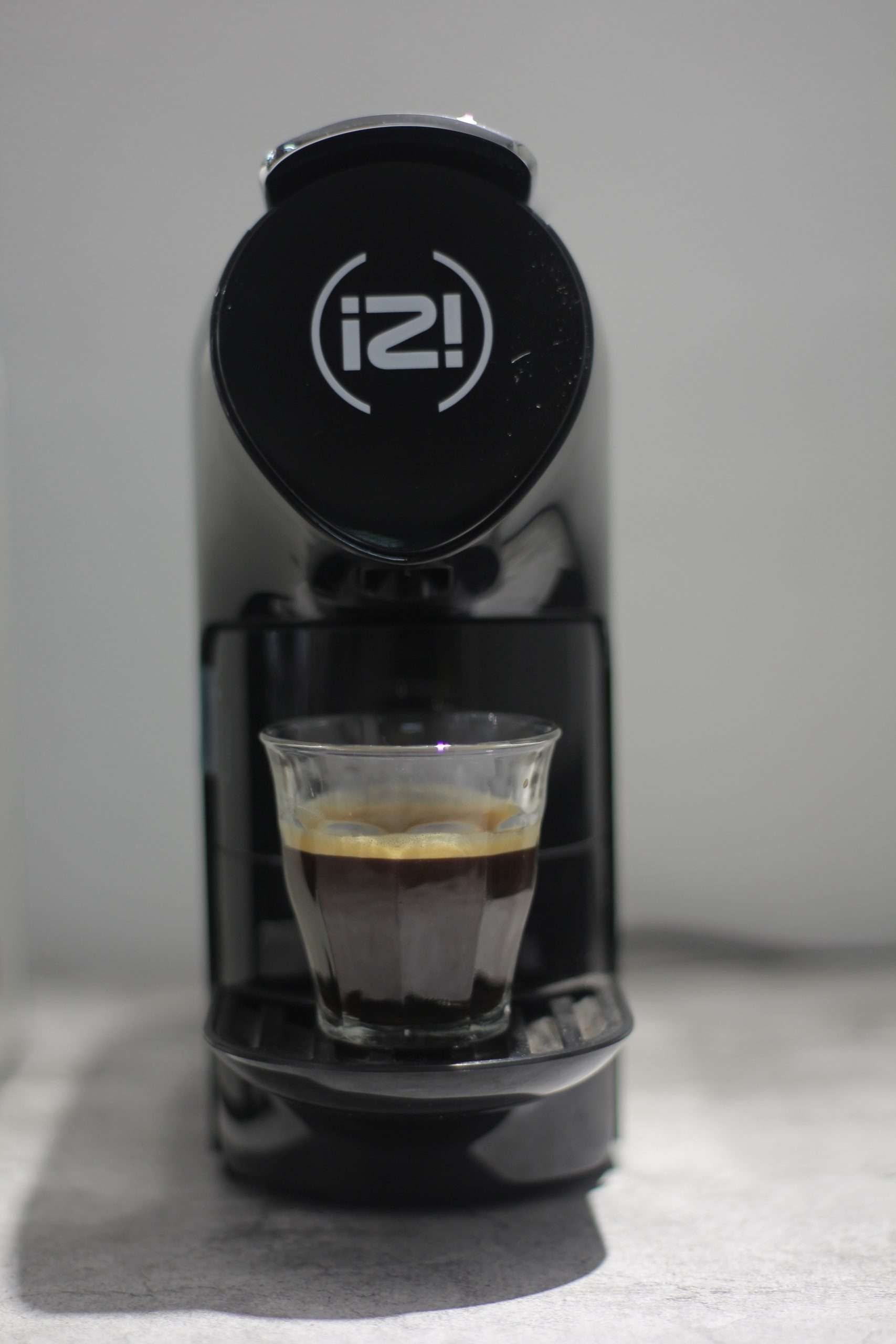 MÁY PHA CÀ PHÊ VIÊN NÉN IZI CAPSULE COFFEE MACHINE C236 ĐEN 220V