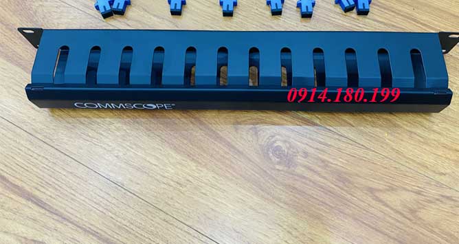 Thanh quản lý cáp ngang Commscope 1U P/N: 1427632-1