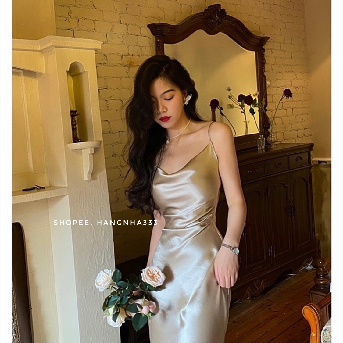 Váy lụa 2 dây cổ đổ phi lụa cao cấp
