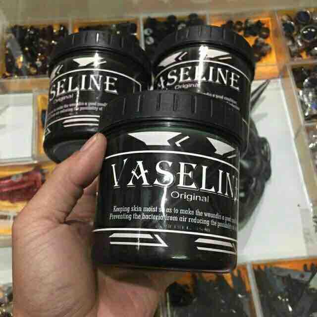 Kem bôi xăm hình VASELINE VỎ MÀU ĐEN