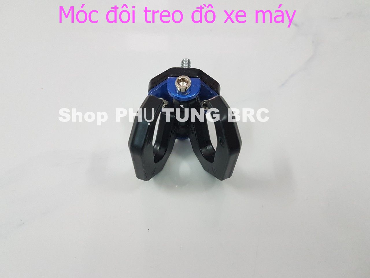 Móc đôi CR7 treo đồ xe máy ( SL: 1 cái móc đôi)