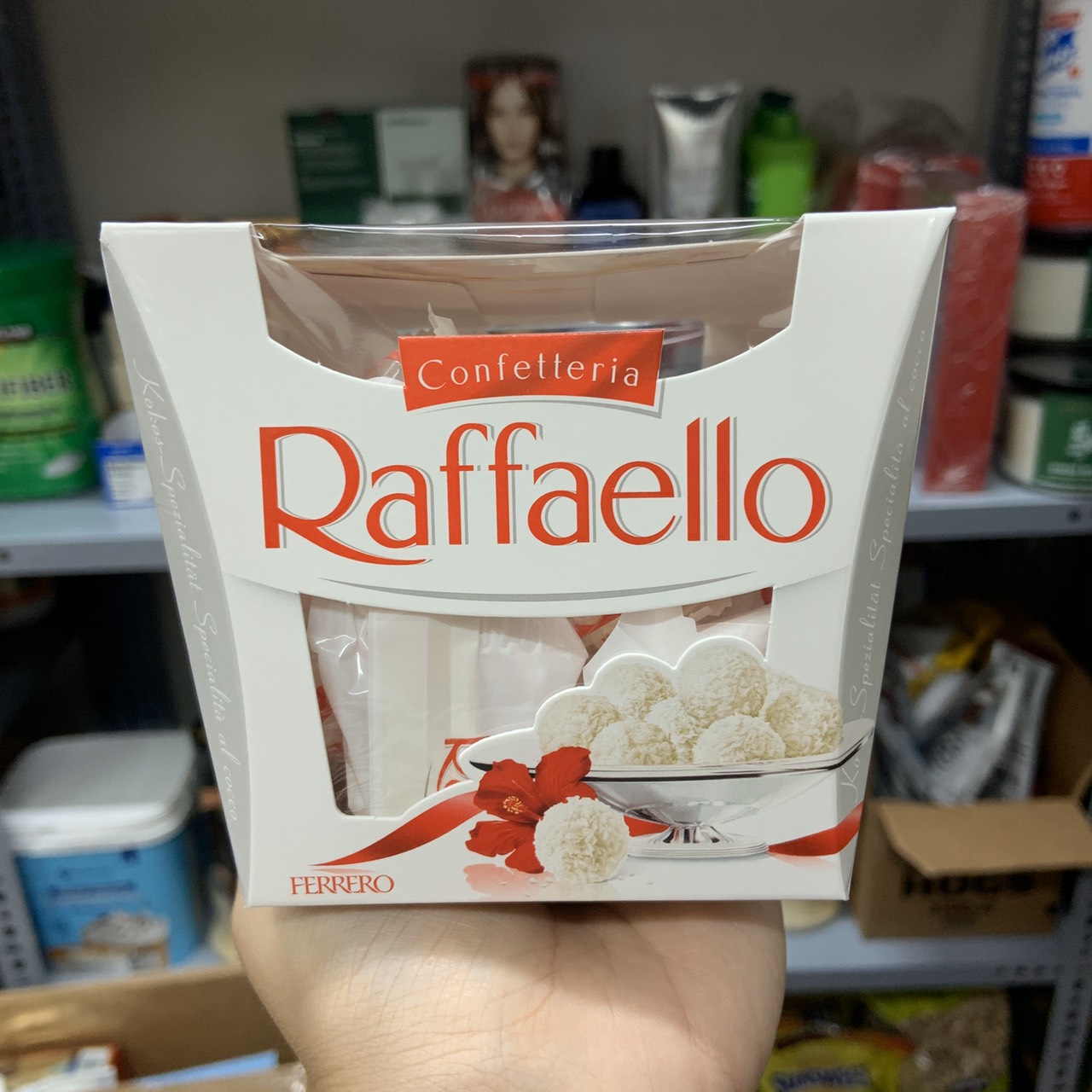 Chocolate bọc dừa hạnh nhân Raffaello - EDS